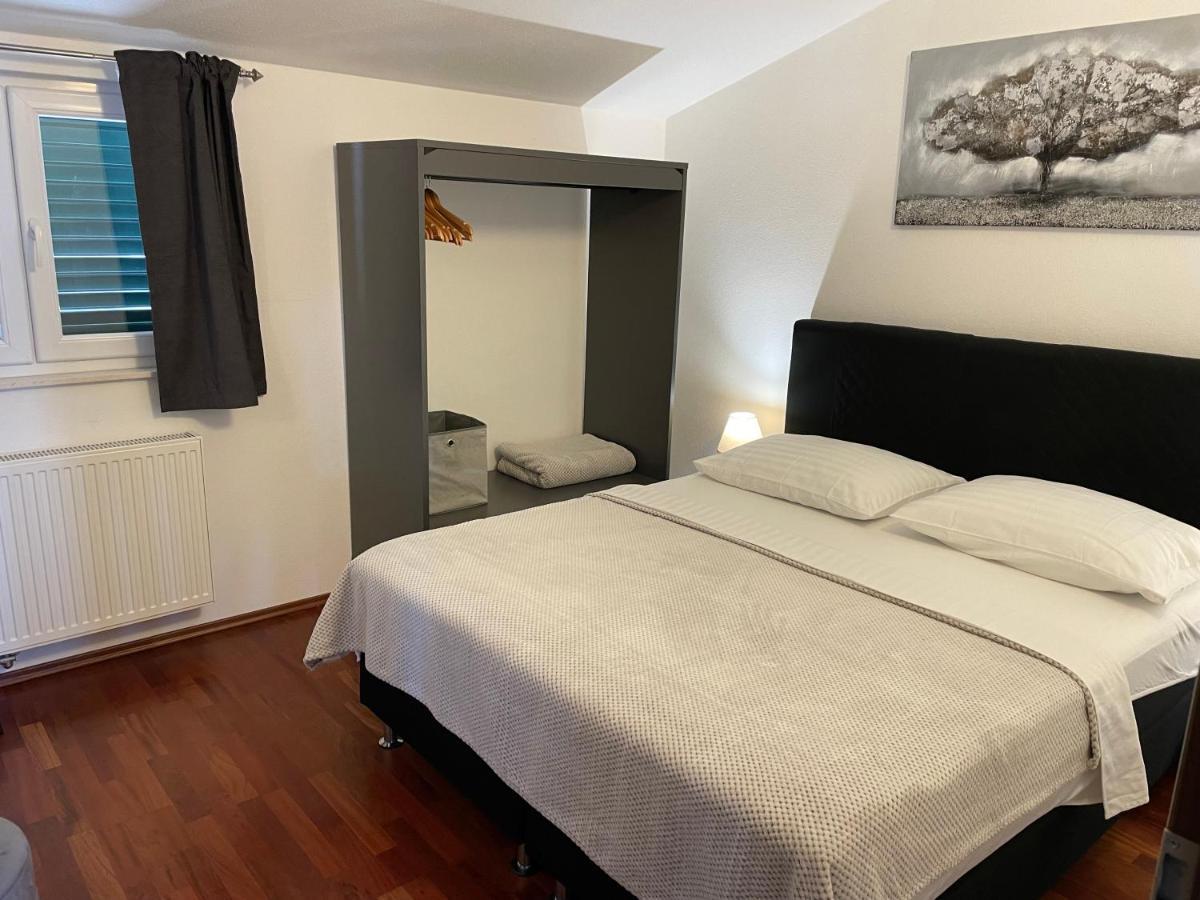 Apartments Cavar Trogir Eksteriør bilde