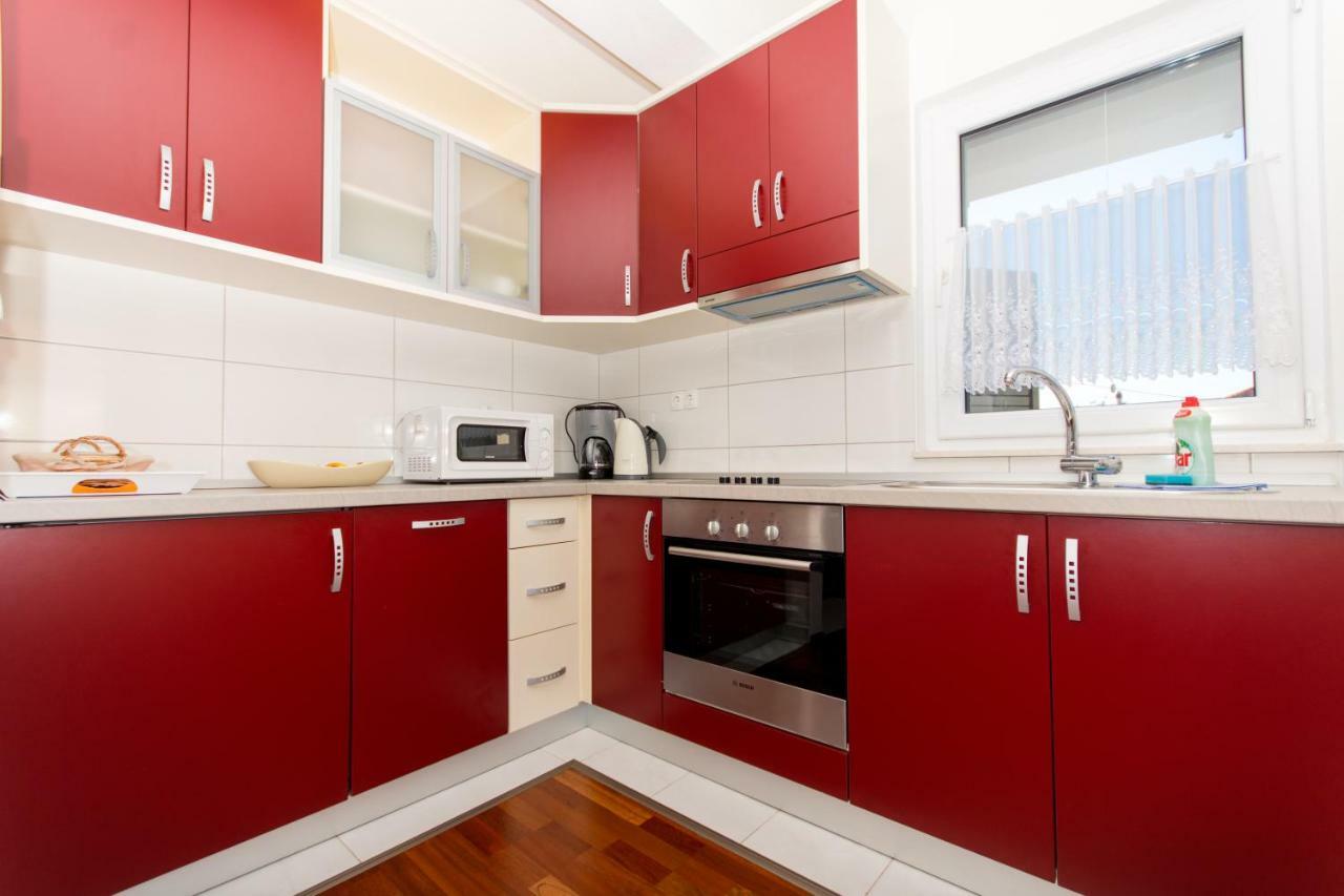 Apartments Cavar Trogir Eksteriør bilde