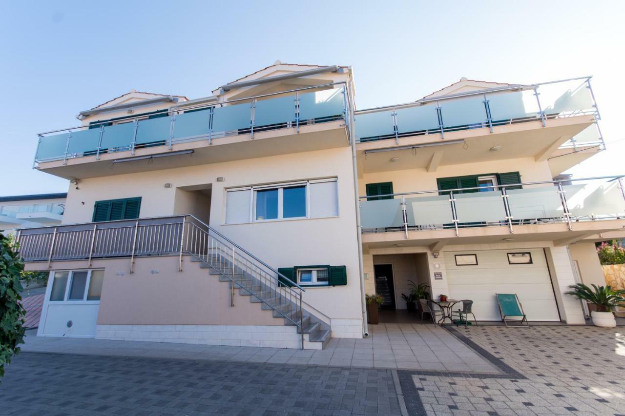 Apartments Cavar Trogir Eksteriør bilde
